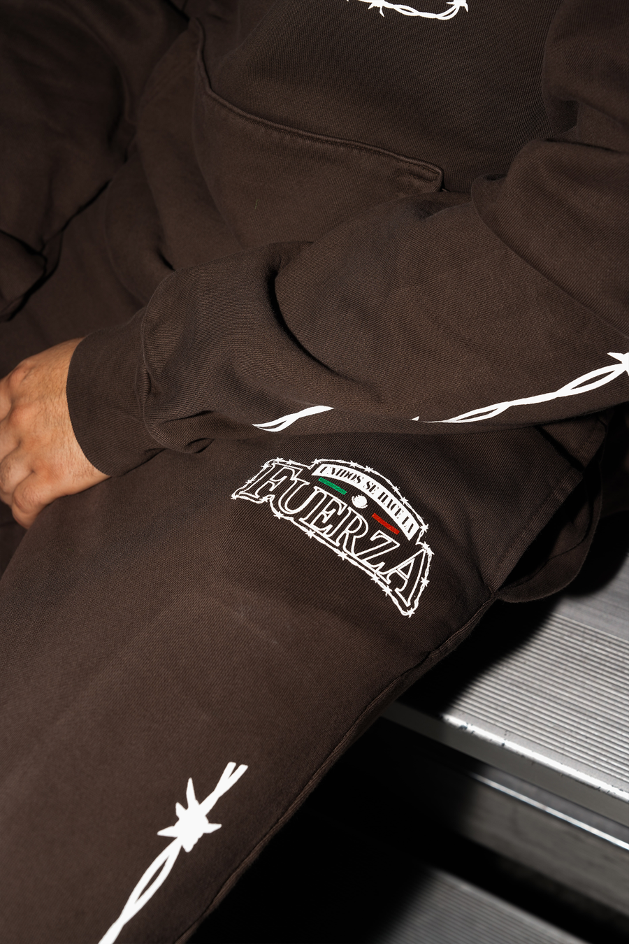 FUERZAS UNIDAS - SWEATPANTS BROWN