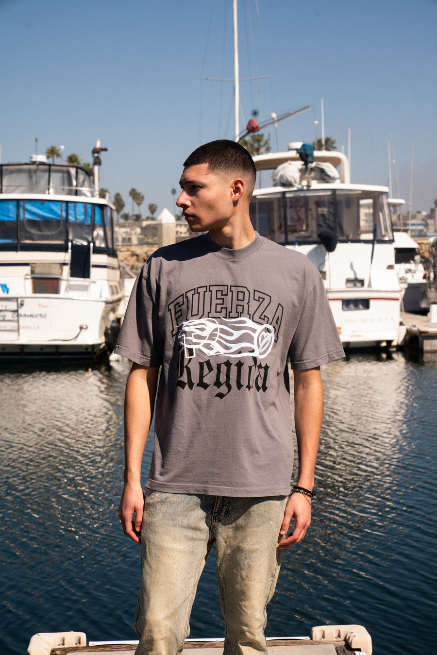 COASTAL OUTLAW - GREY S/S TEE